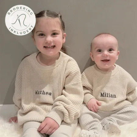 Chunky strikkegenser med navn | Økologisk bomull