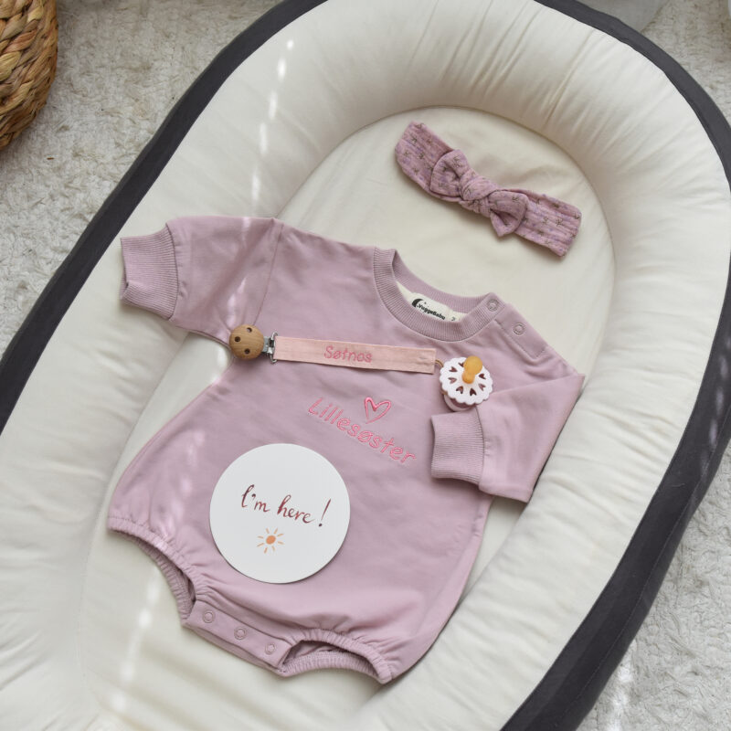 Vuggebaby økologisk Plum genserbody