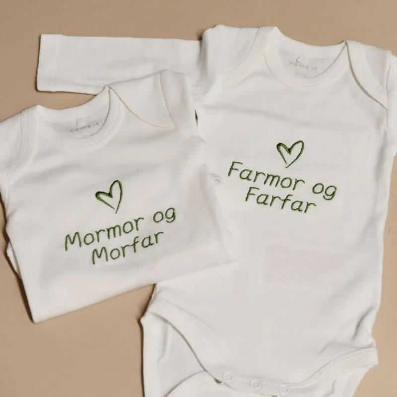 hvit body med navn | personlig body for baby