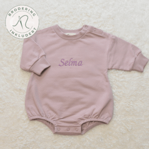 Vuggebaby økologisk plum enserbody