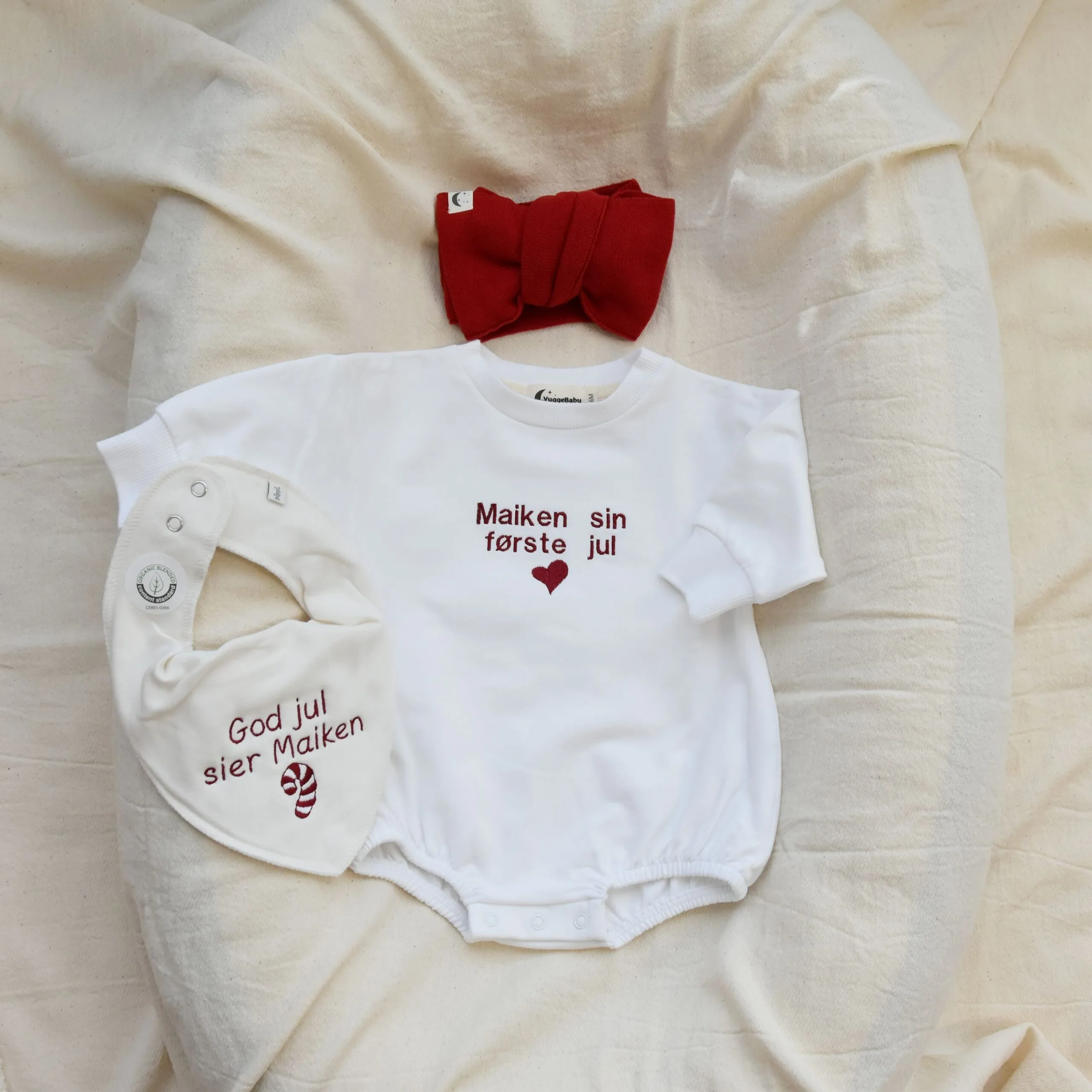 Julebody for baby og barn med navnebrodering |