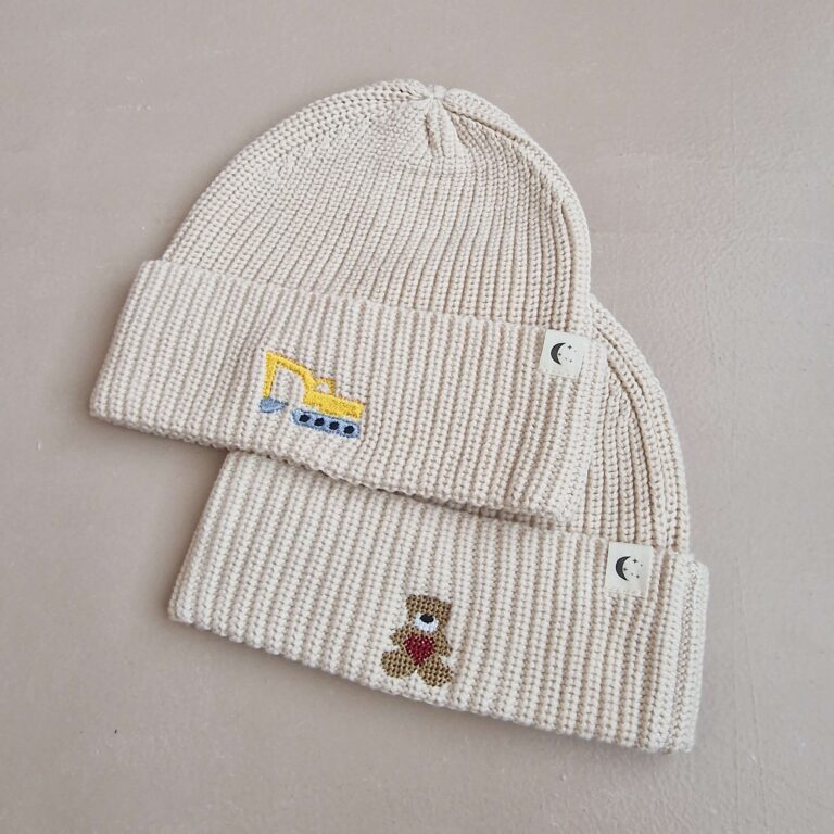 Vuggebaby økologisk lue med motiv